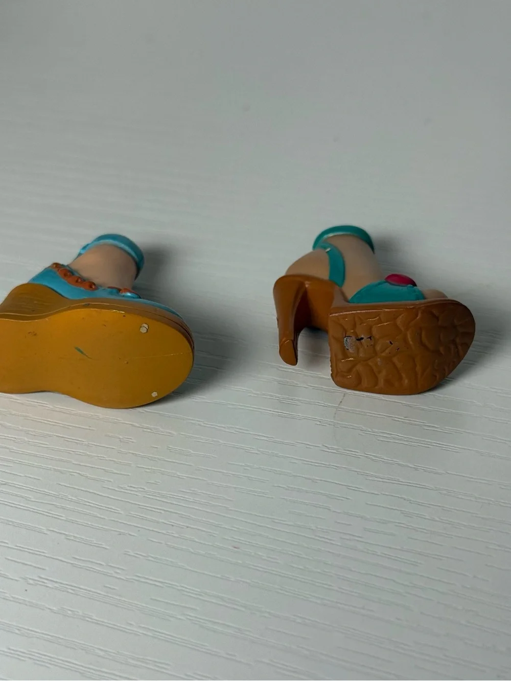 Mattel My Scene doll shoes [MIXED]